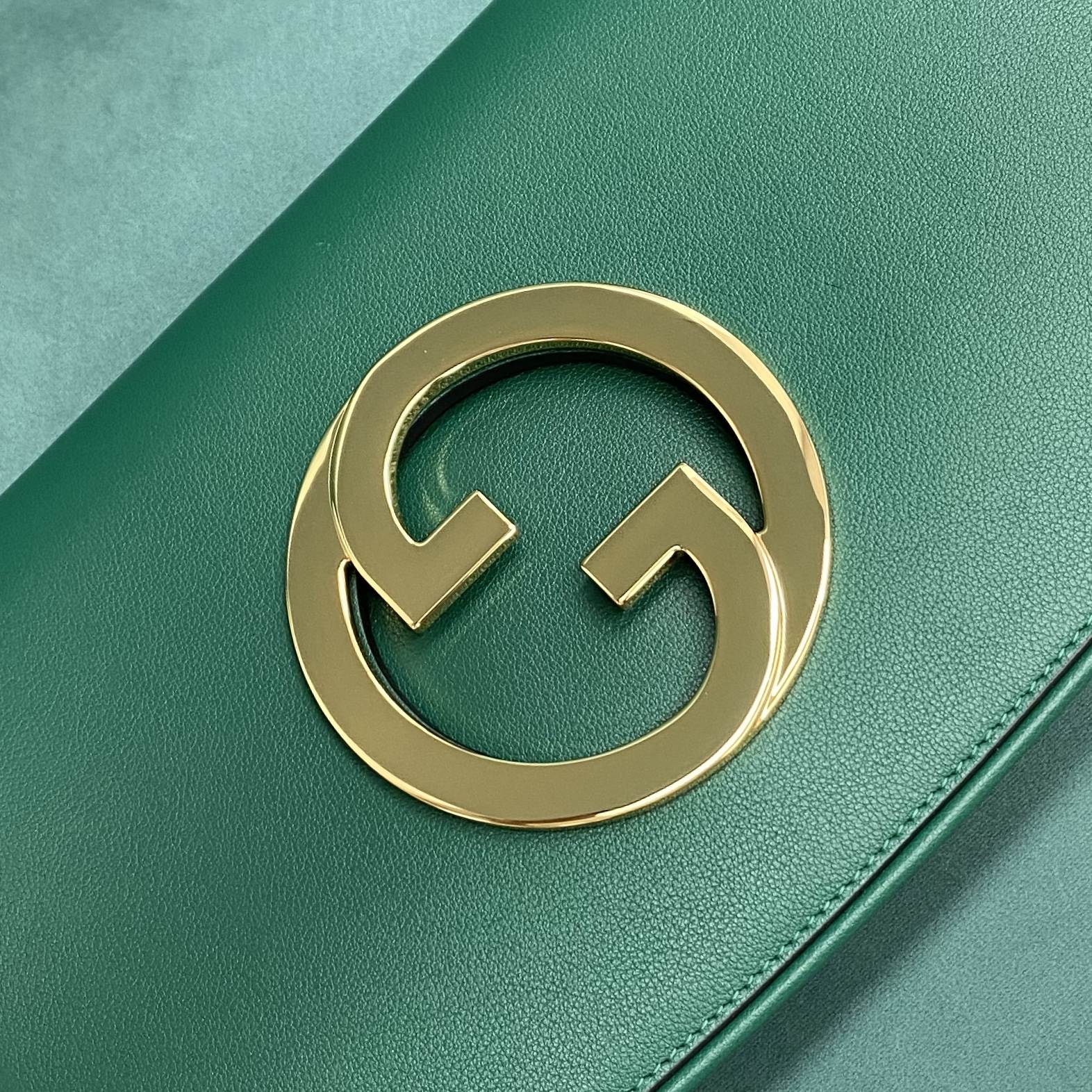 【P1580】厂家直销 Gucci古奇699268绿色全皮系列双G标识链条单肩斜挎包