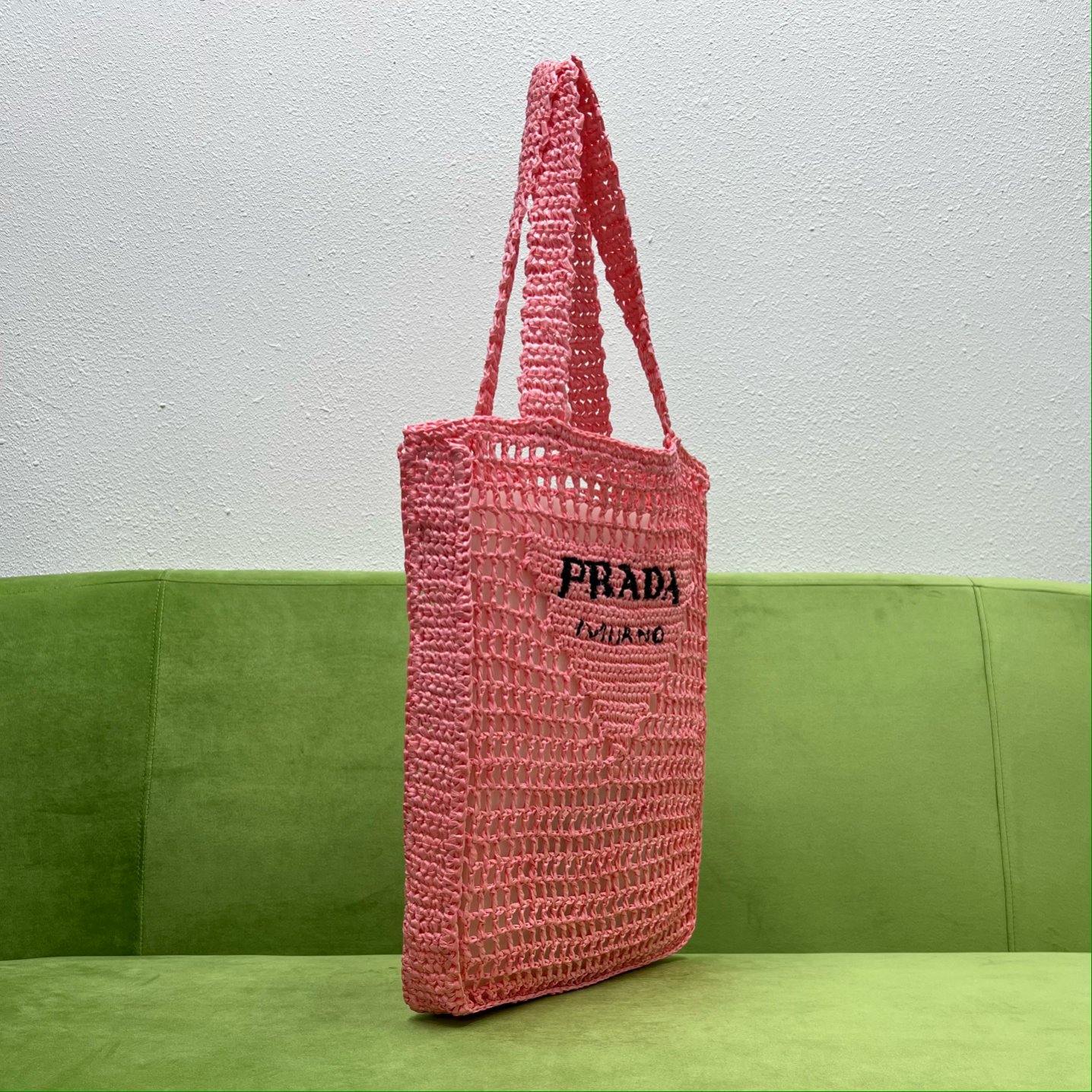 【P570】Prada包包价格 普拉达22年新款编织方形镂空包手提购物包 玫红