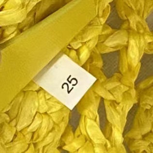 【P570】Prada包包价格 普拉达22年新款黄色镂空包方形手提包购物袋