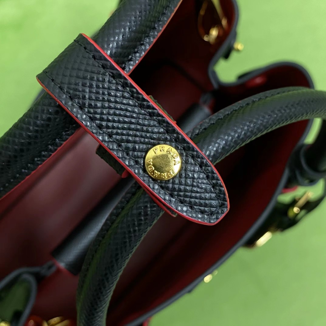 【P1650】Prada22年新款包包 普拉达黑色十字纹牛皮迷你杀手包手提斜挎包