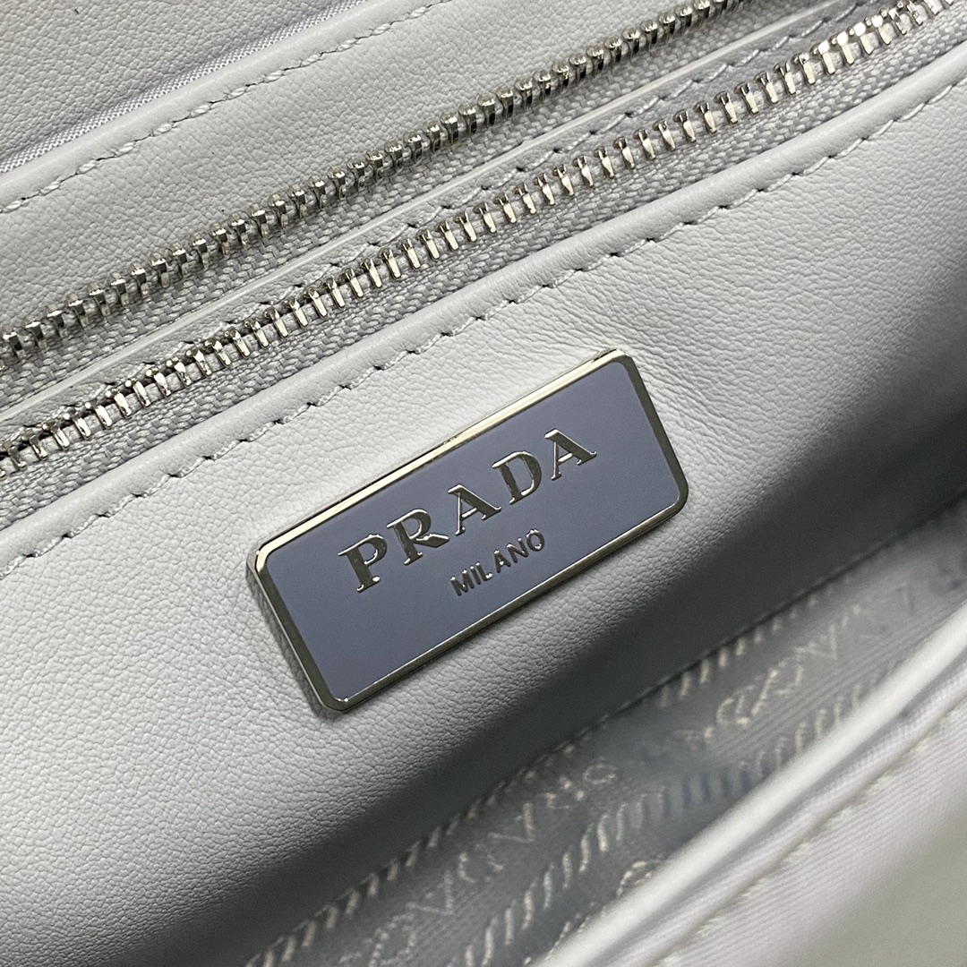 【P1320】Prada包包价格 普拉达1BD295菊蓝色Pocket系列尼龙单肩斜挎包